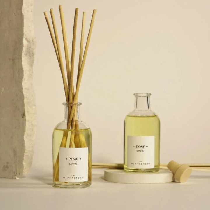 Room Diffuser Santal 250ml i gruppen Hjem & Sjæl / Ritual & Ceremoni / Røgelse, Lys og Dufte hos Rawfoodshop Scandinavia AB (MK250SATO)